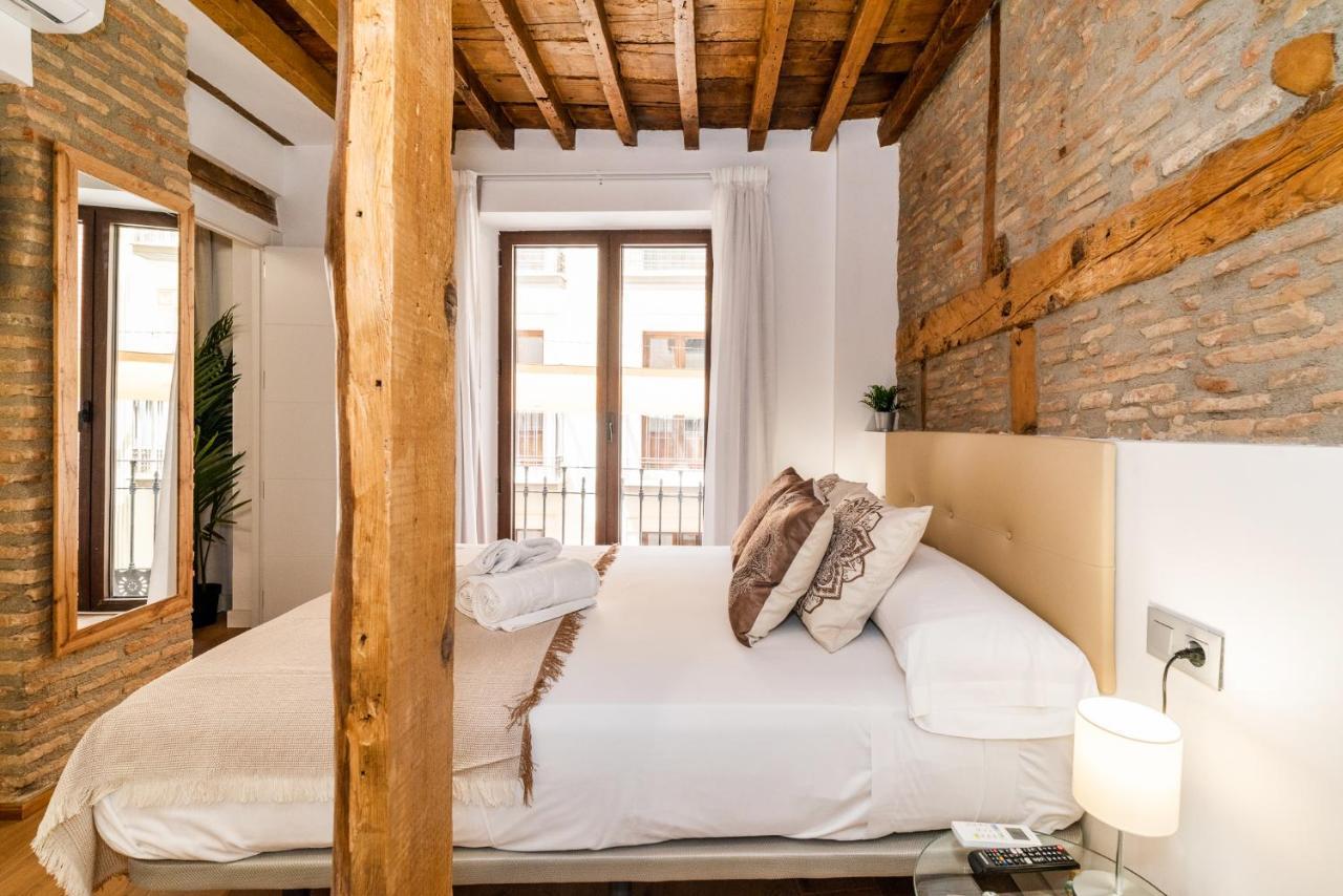 Wekey Homes Granada, Mesones Central Suites Exterior foto